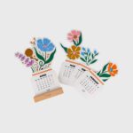 Mini calendário com base madeira 2027 - Flowers - Image 3